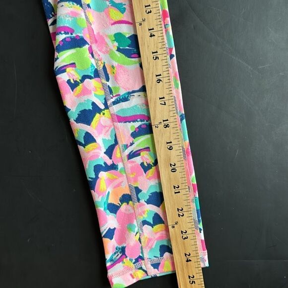 Lilly Pulitzer Luxletic Weekender Midi Pina Colada Club Leggings Size XXS - Picture 12 of 12